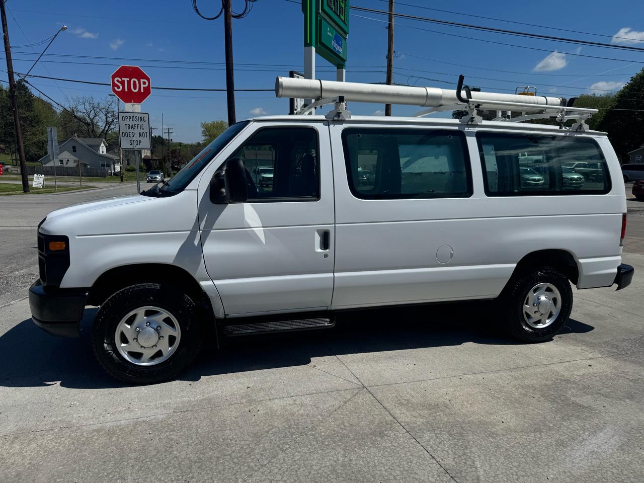 Ford Econoline E-250 2012