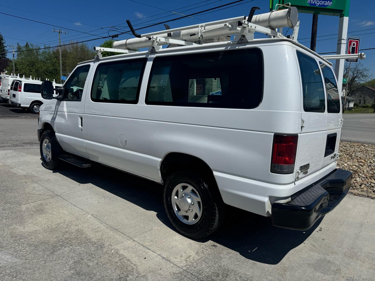 Ford Econoline E-250 2012