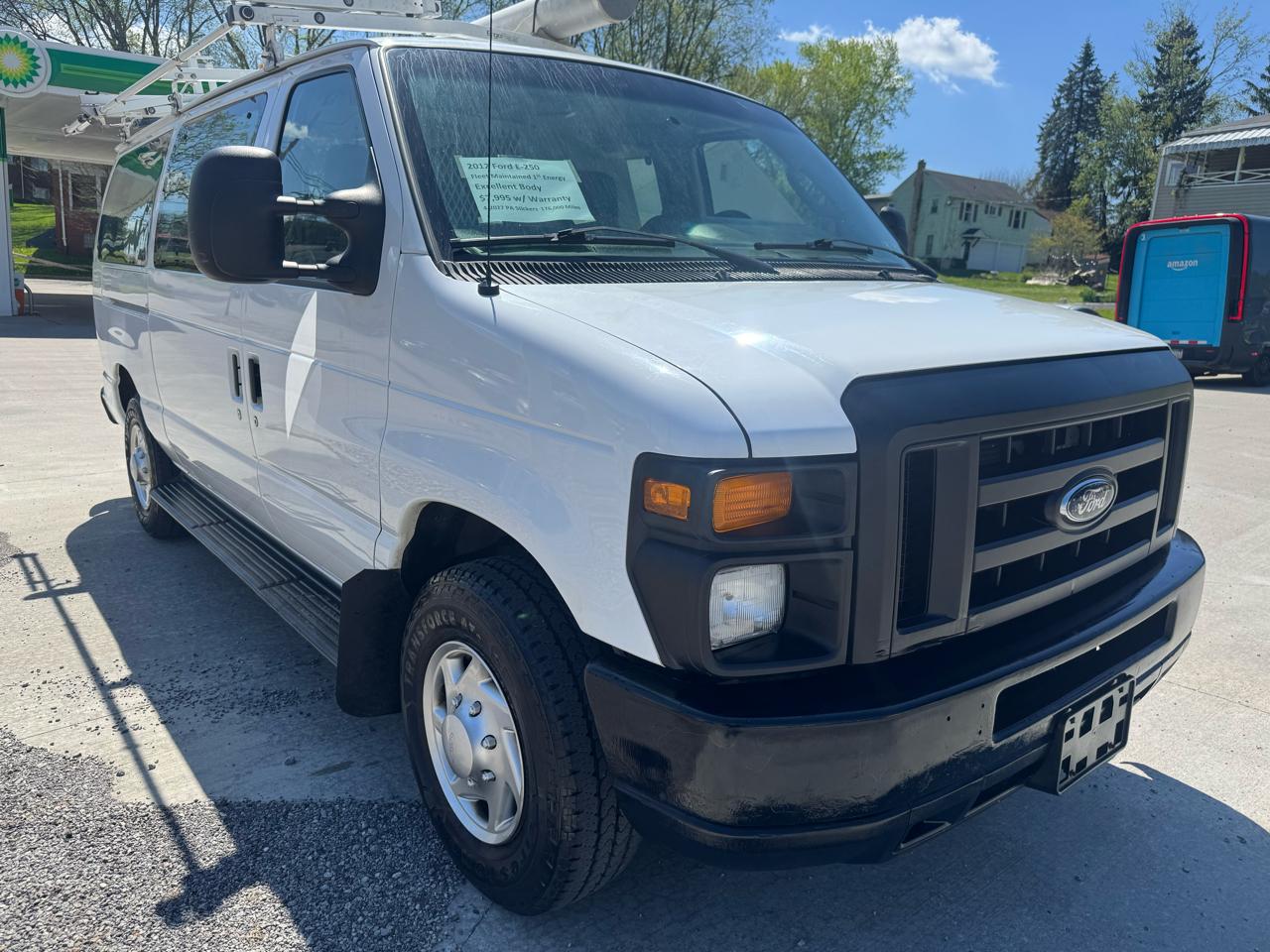 Ford Econoline E-250 2012