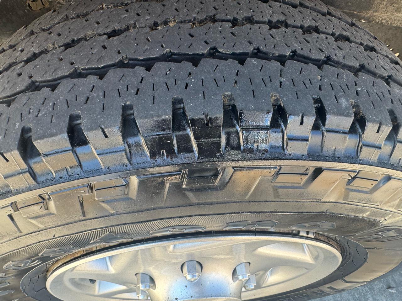 Ford Econoline E-250 2012