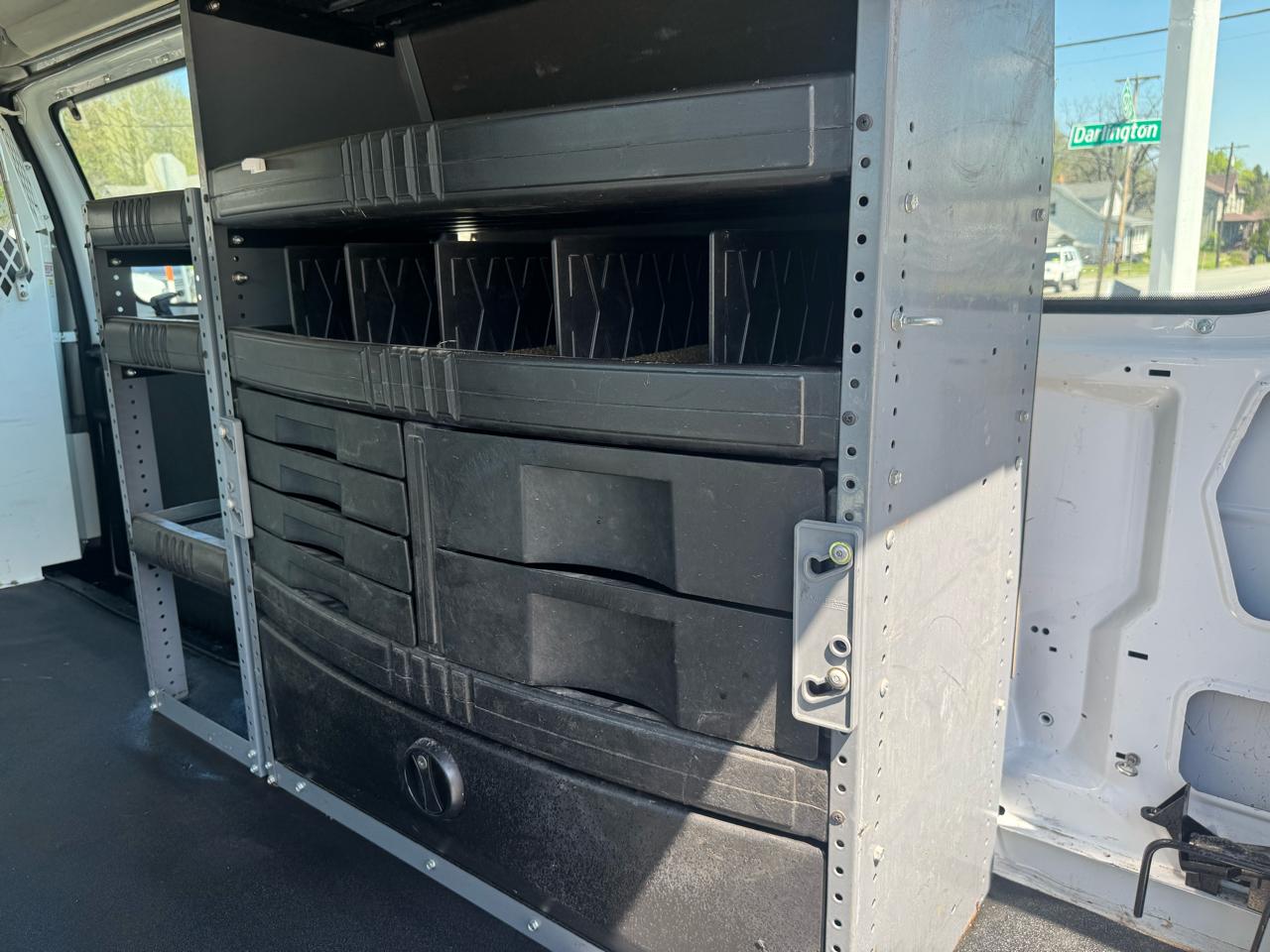 Ford Econoline E-250 2012