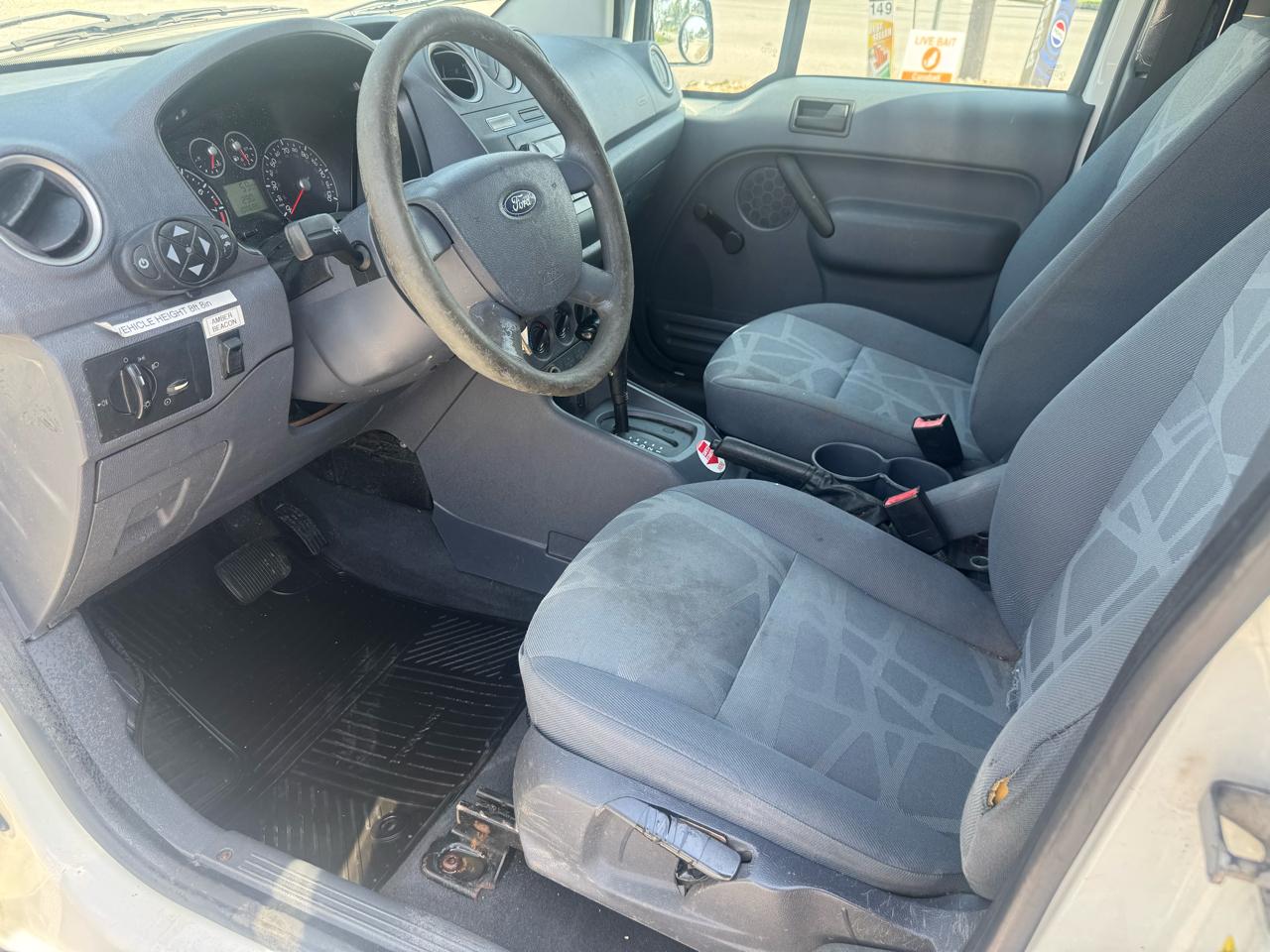 Ford Transit Connect XL with Side and Rear Door Glass 2012