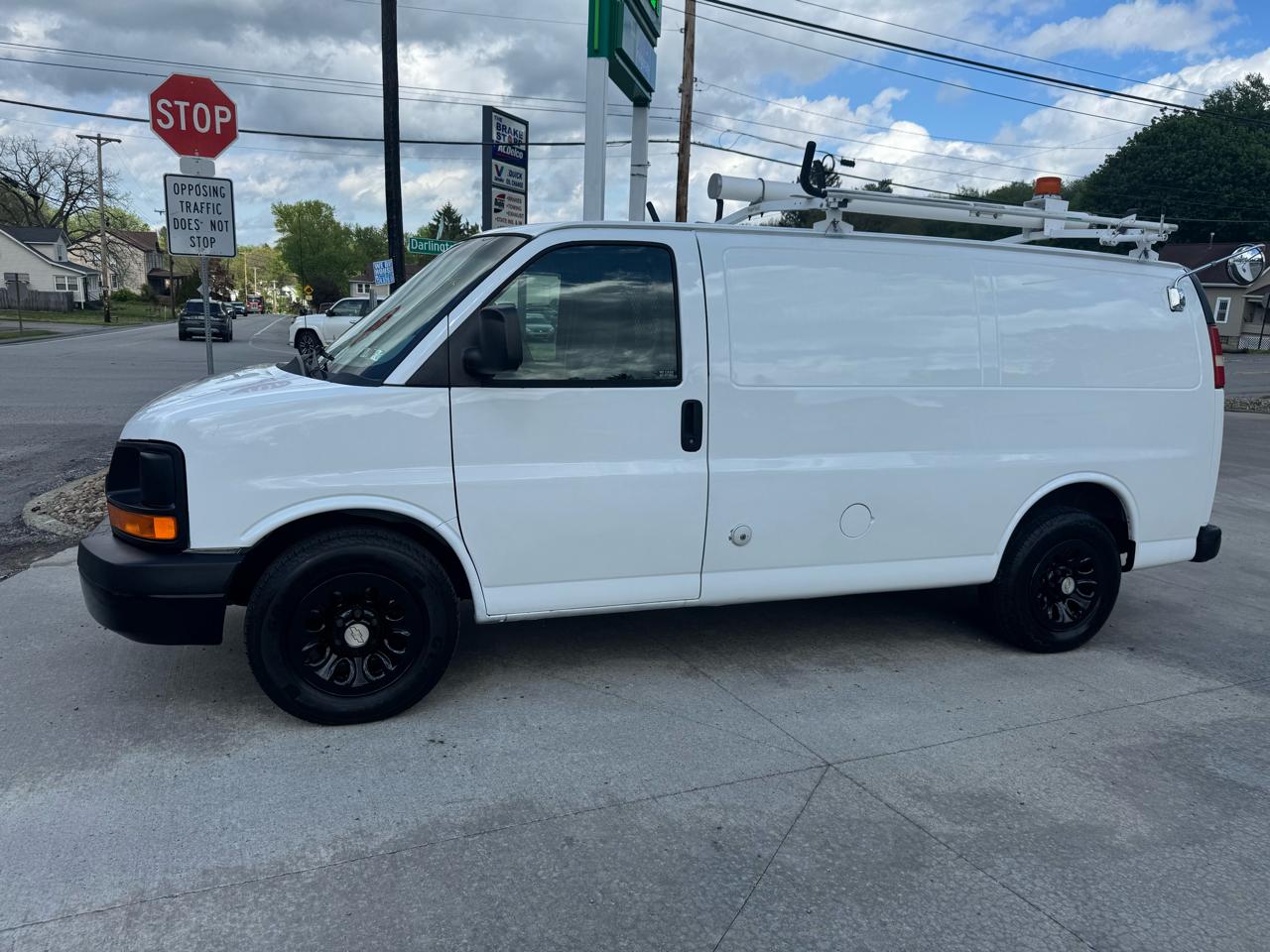 Chevrolet Express 1500 Cargo 2011