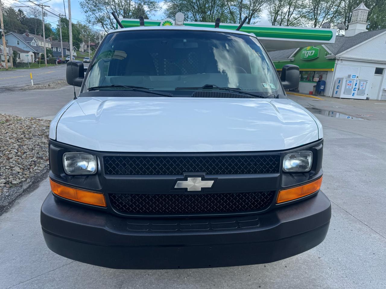 Chevrolet Express 1500 Cargo 2011