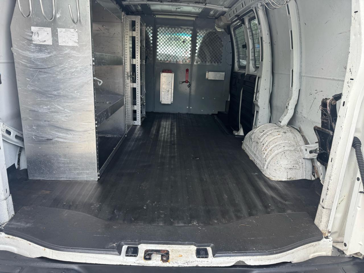 Chevrolet Express 1500 Cargo 2011