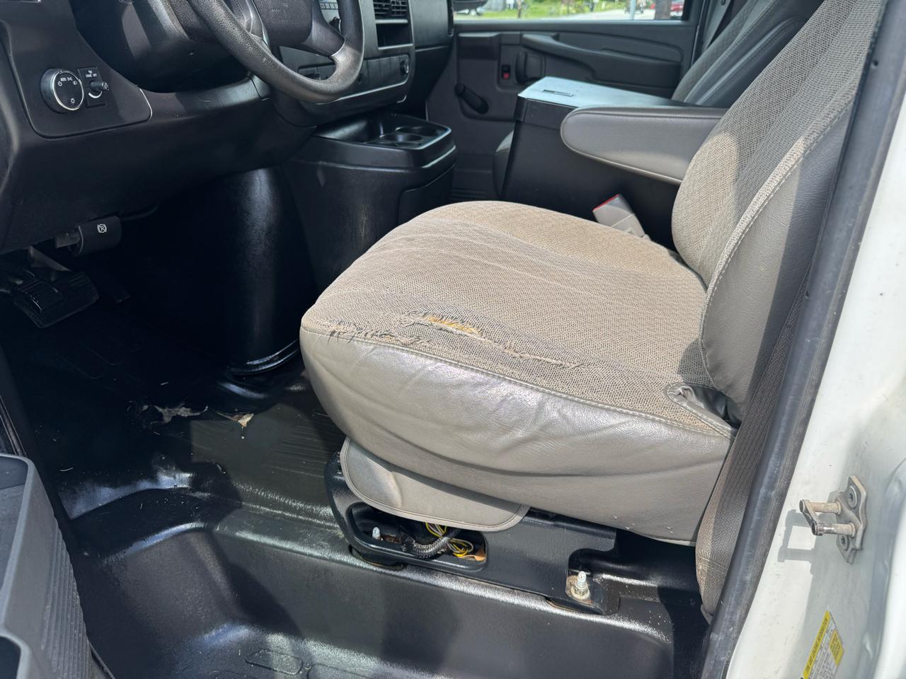 Chevrolet Express 2500 Cargo 2012