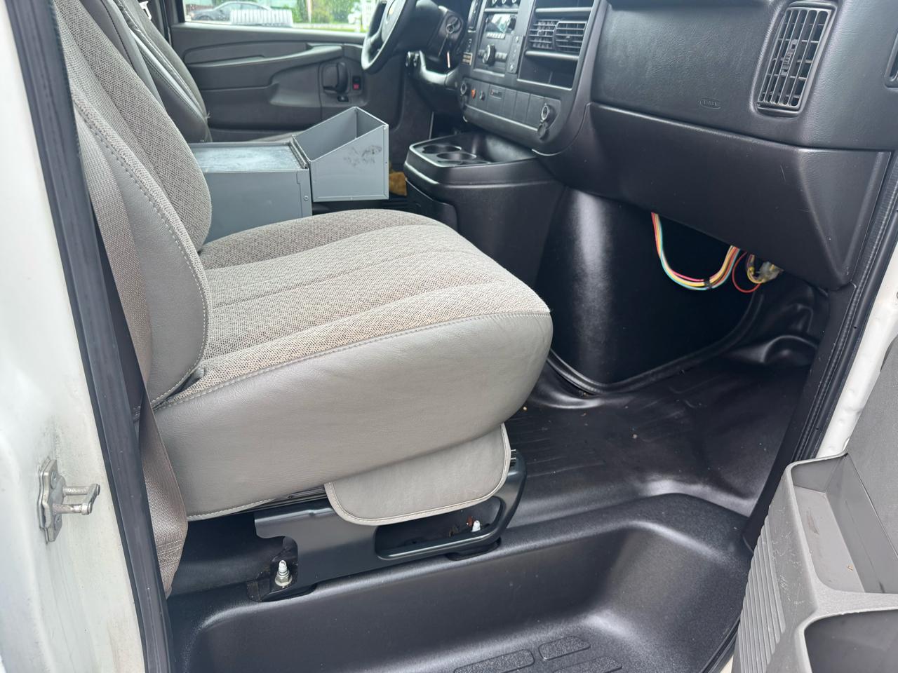 Chevrolet Express 1500 Cargo 2013