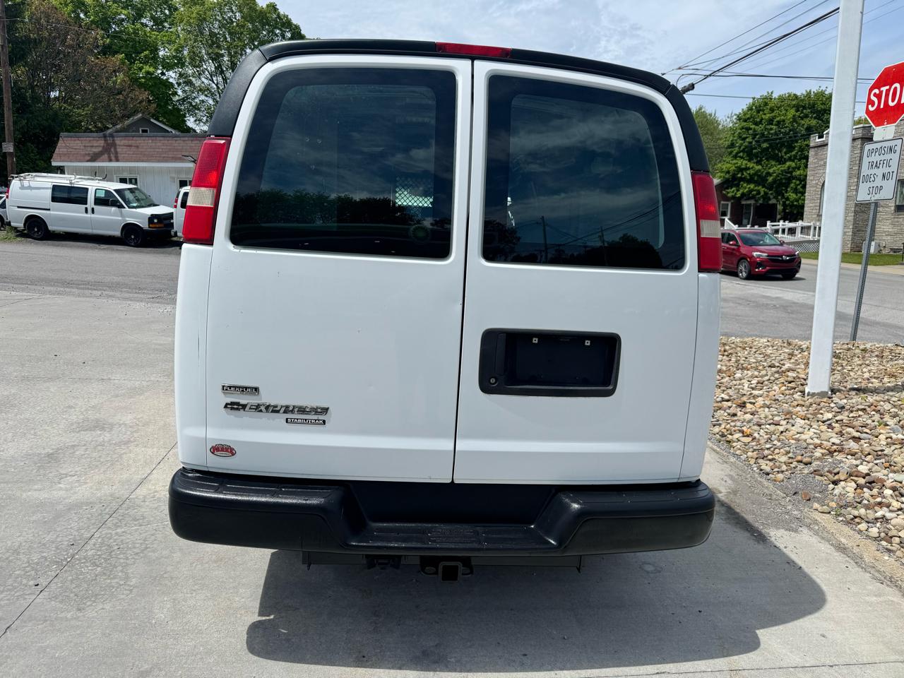 Chevrolet Express 3500 Cargo Extended 2011