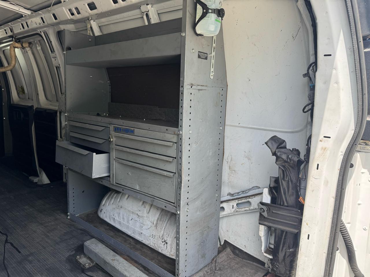 Chevrolet Express 3500 Cargo Extended 2011