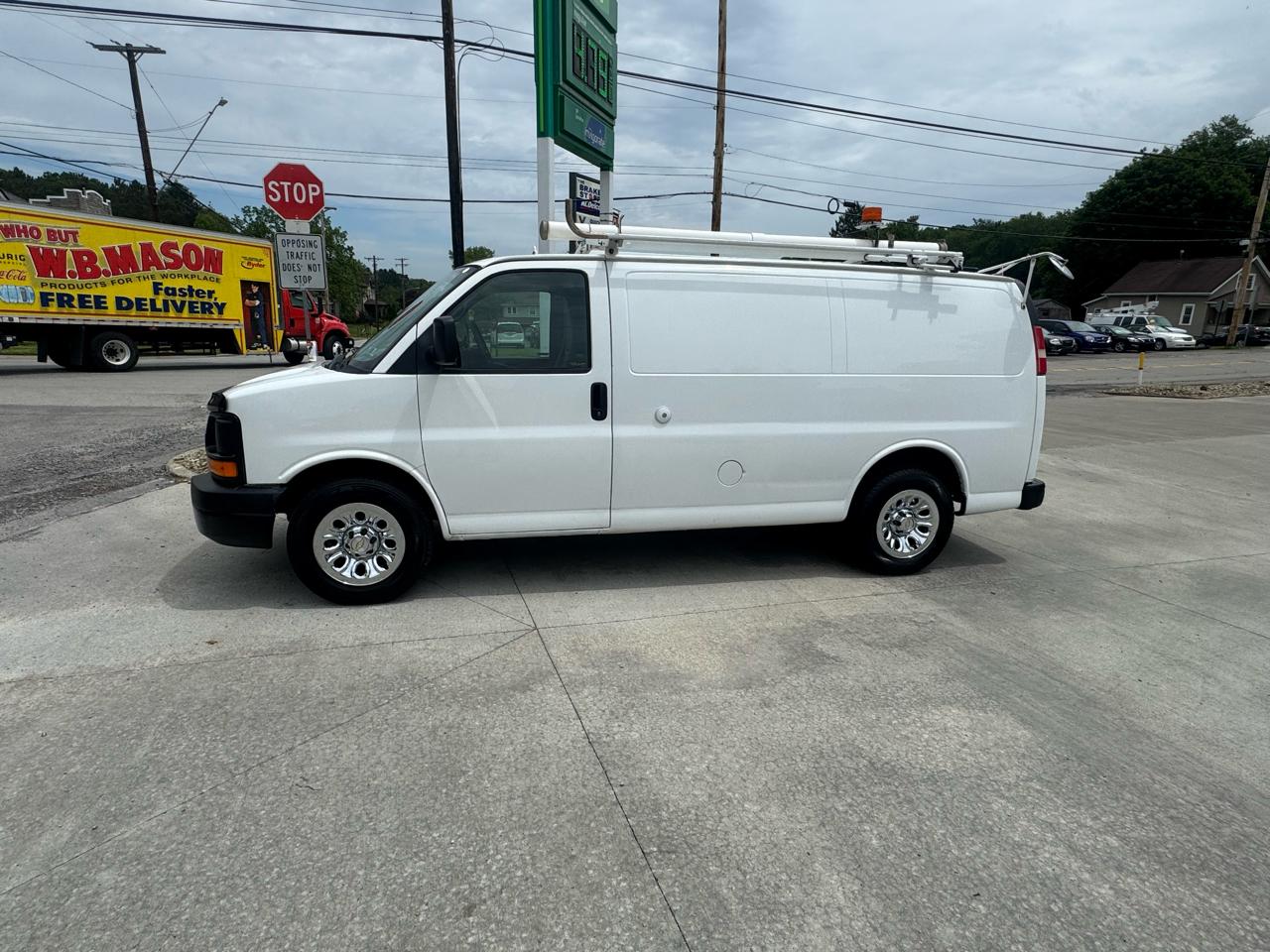 Chevrolet Express 1500 Cargo 2010