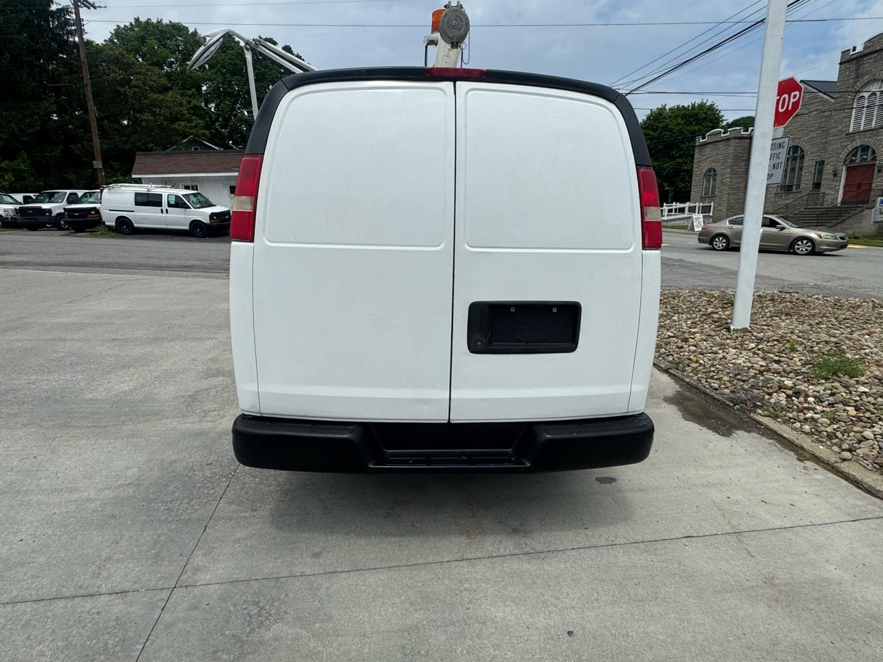 Chevrolet Express 1500 Cargo 2010