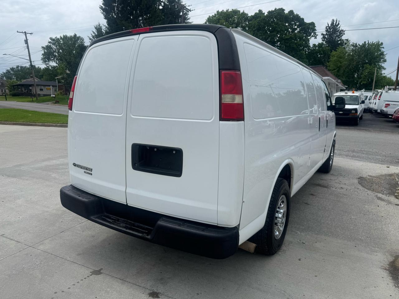 Chevrolet Express 3500 Cargo Extended 2015