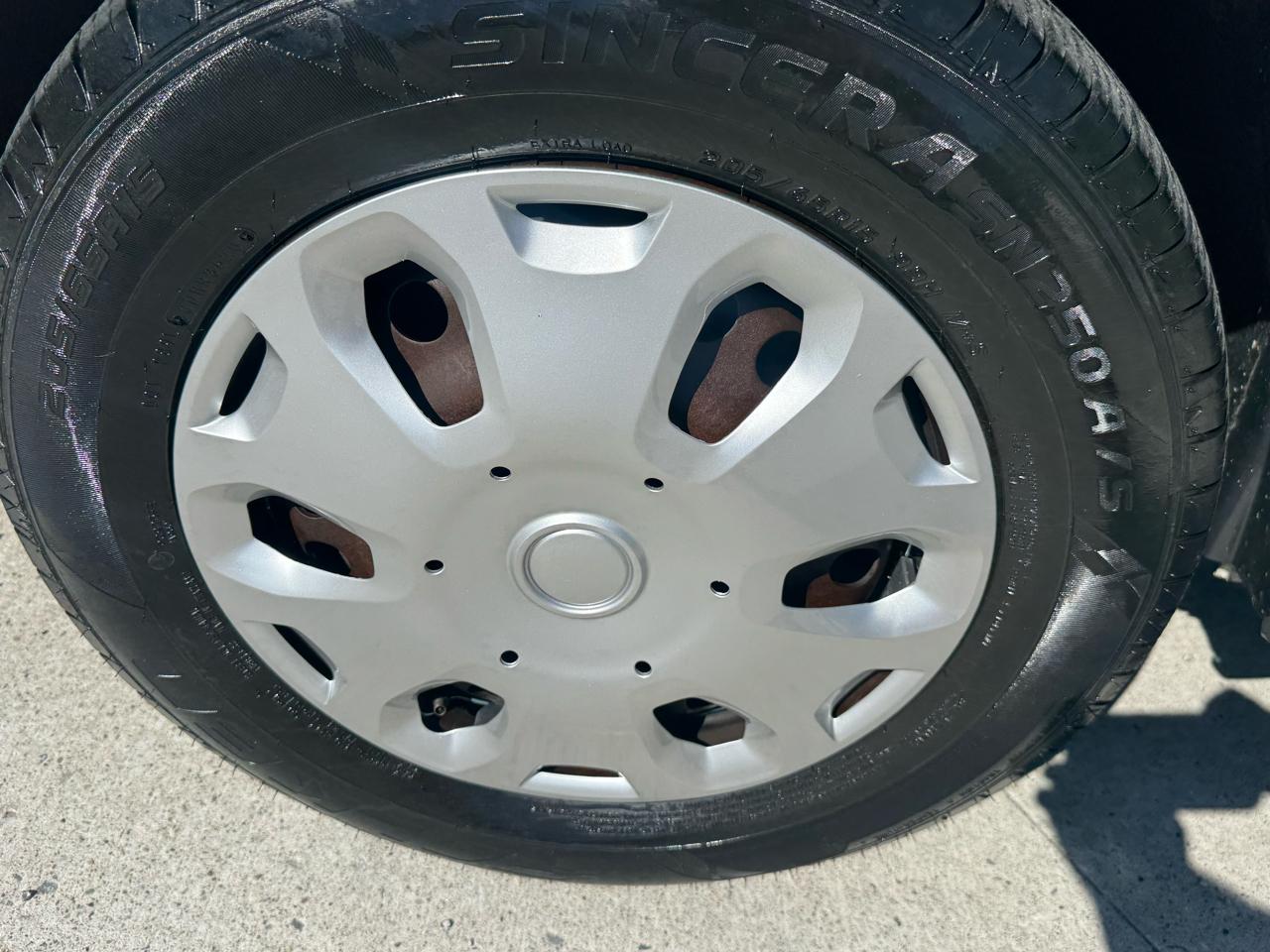 Ford Transit Connect XLT with Rear Door Glass 2010
