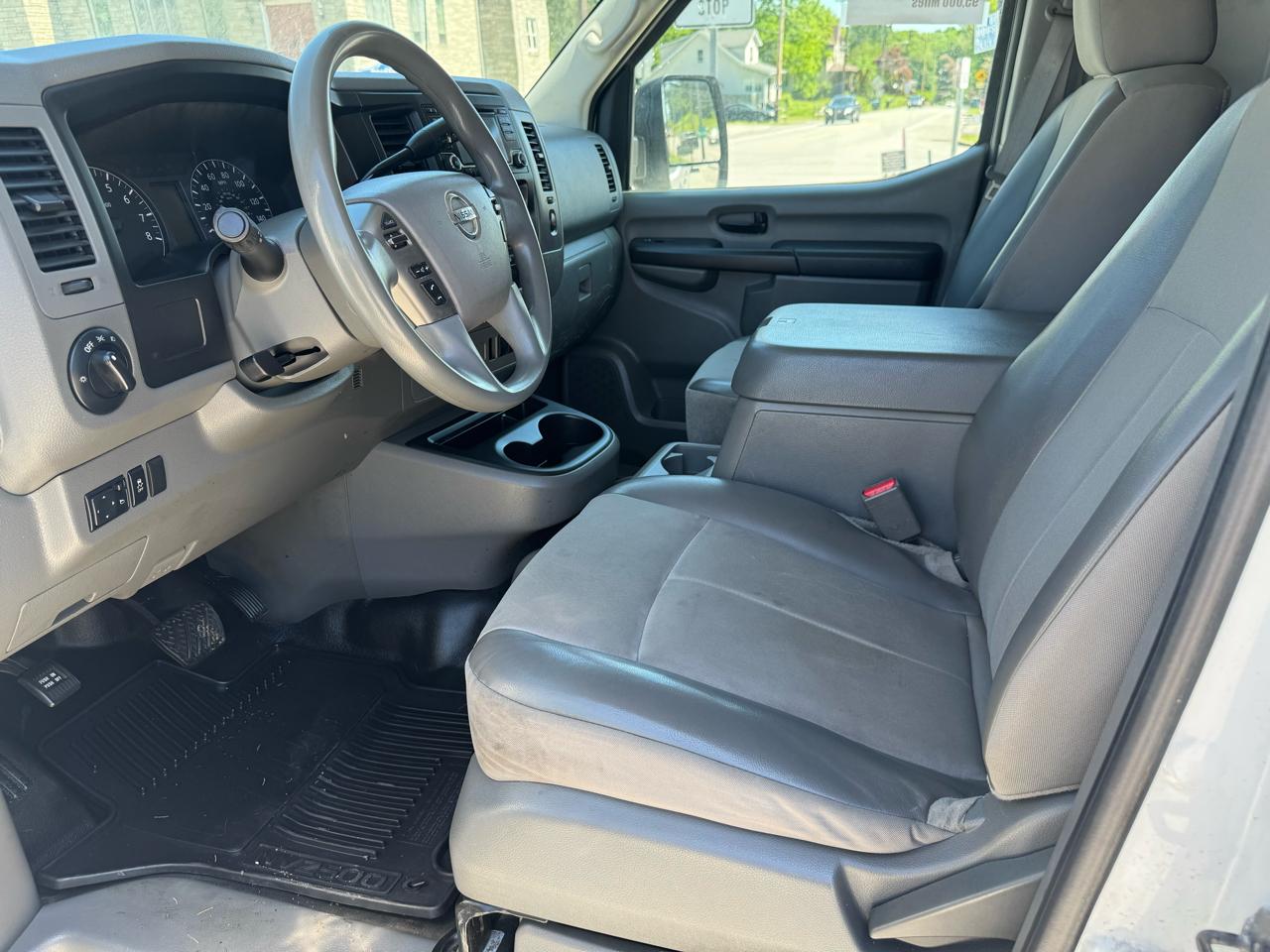 Nissan NV Cargo 2500 HD S V6 2018