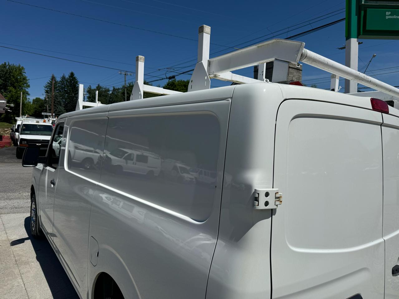 Nissan NV Cargo 2500 HD S V6 2018