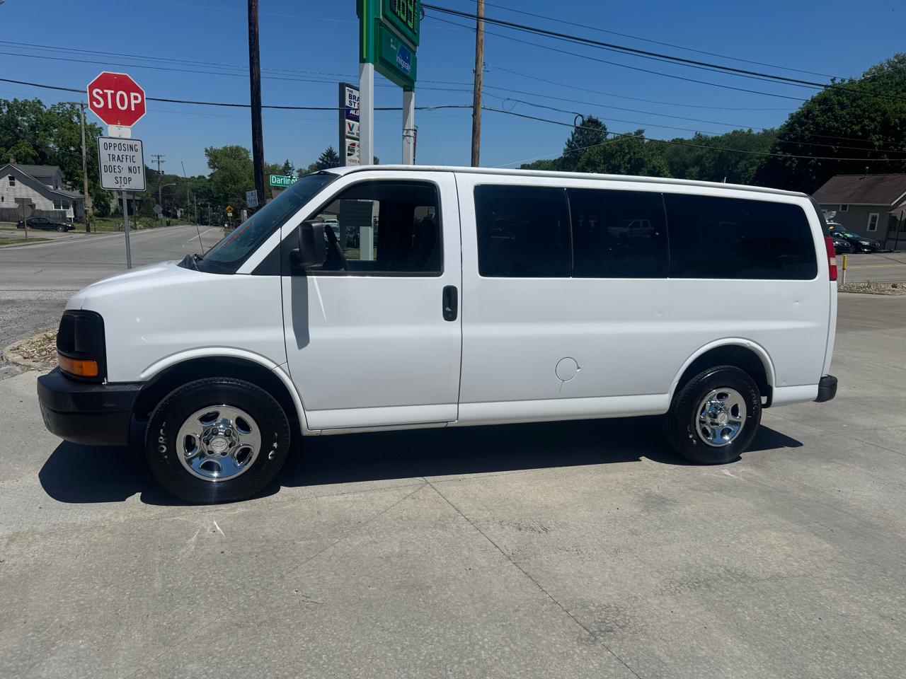 Chevrolet Express LS 1500 AWD 2007