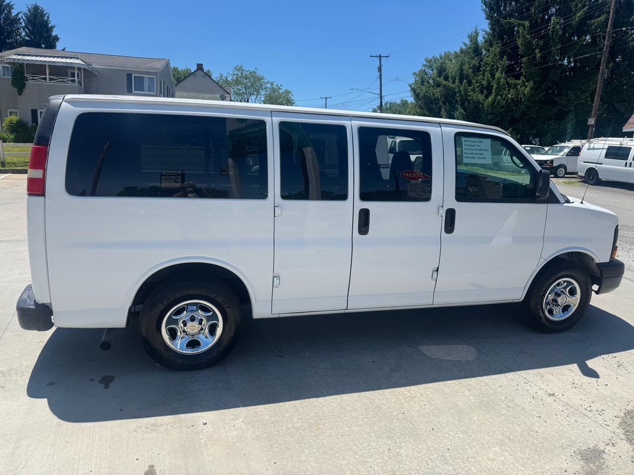 Chevrolet Express LS 1500 AWD 2007