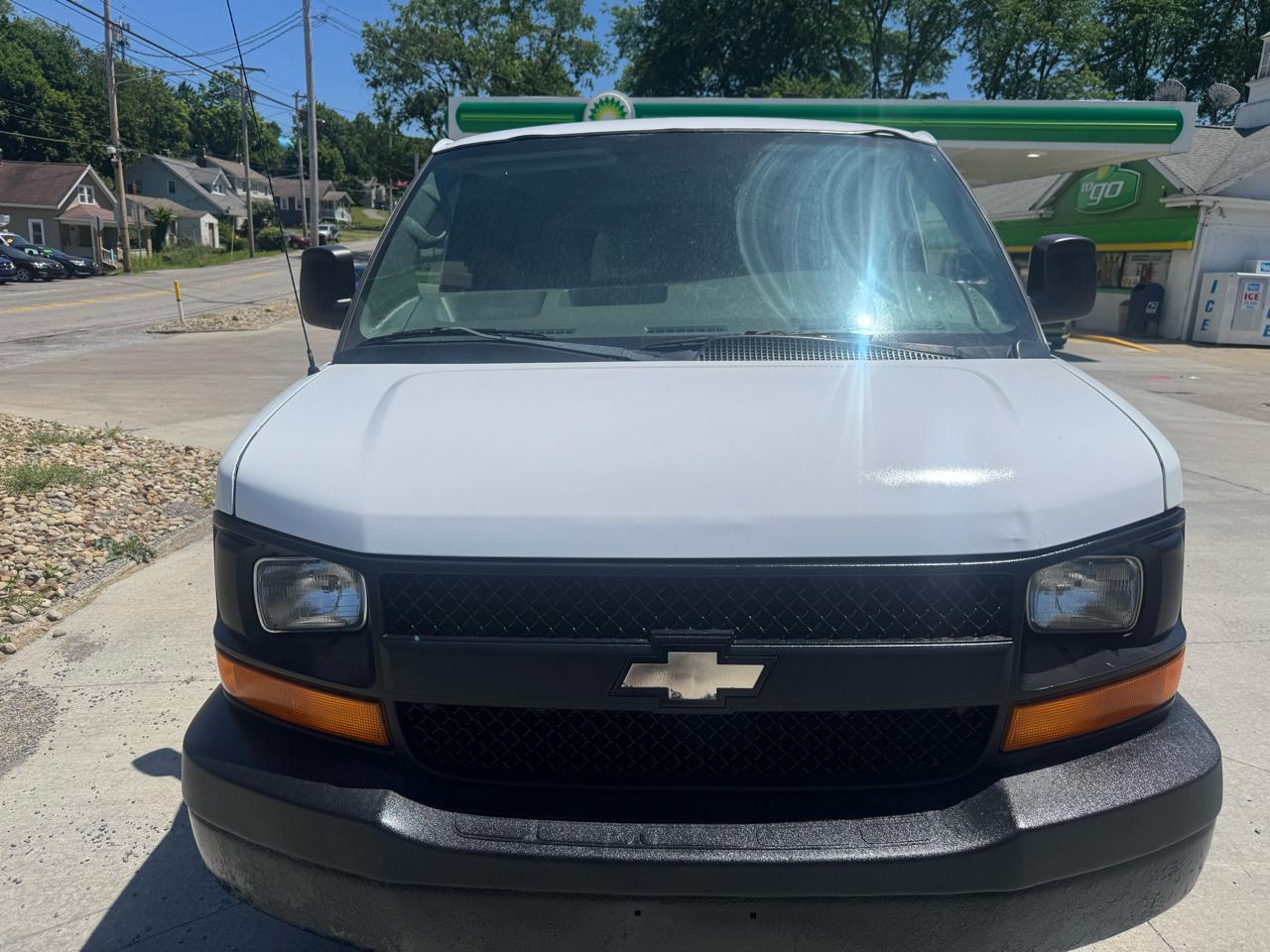 Chevrolet Express LS 1500 AWD 2007