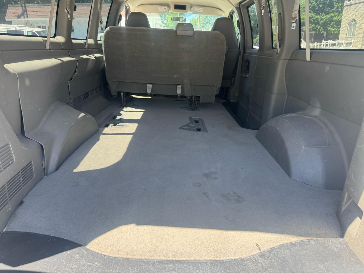 Chevrolet Express LS 1500 AWD 2007