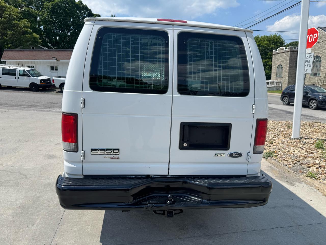 Ford Econoline E-350 Super Duty Extended 2013