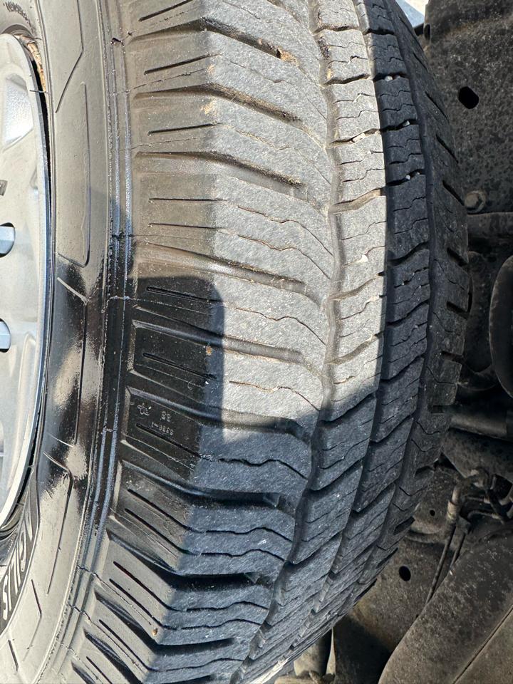 Ford Econoline E-350 Super Duty Extended 2013