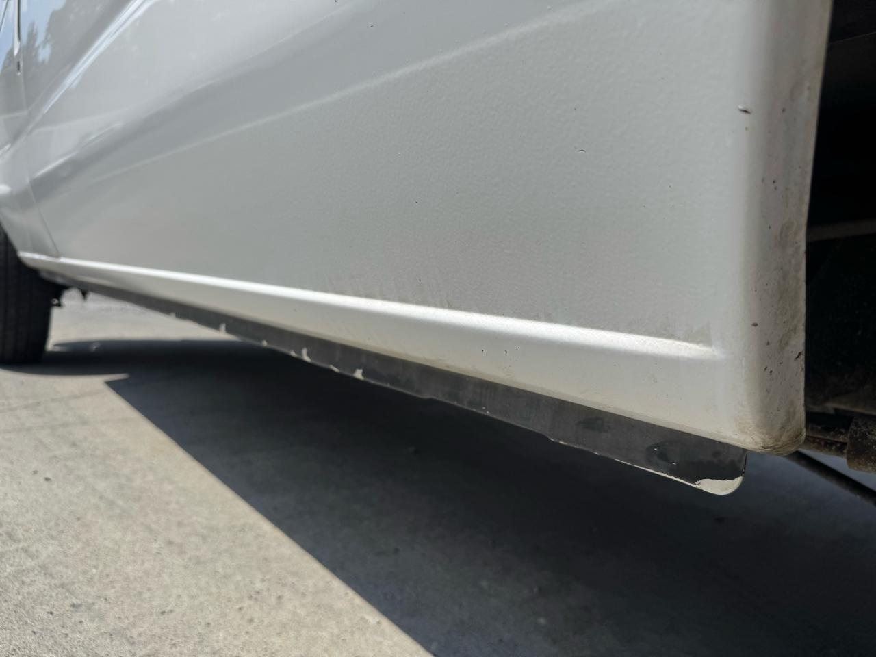 Ford Econoline E-350 Super Duty Extended 2013