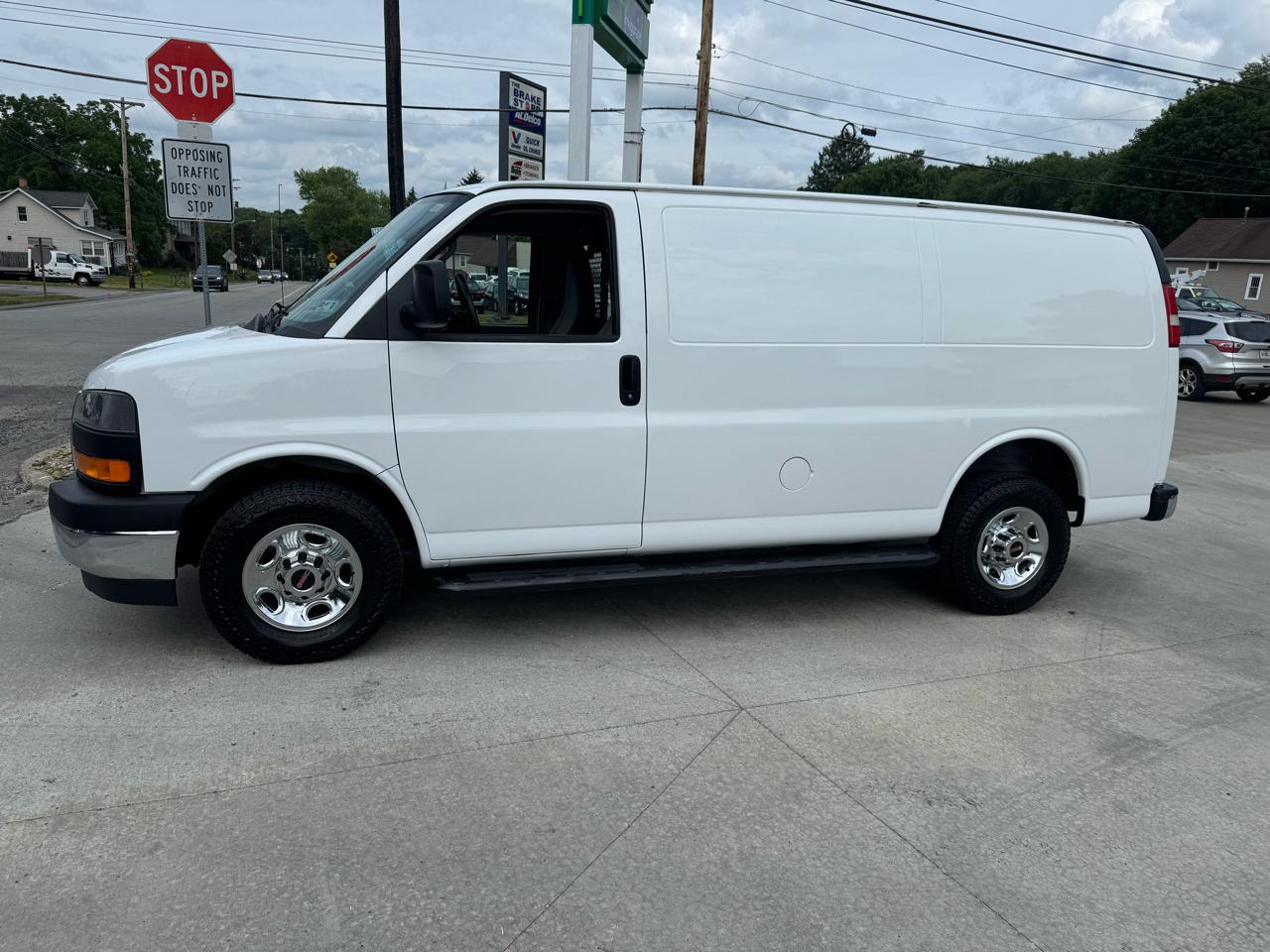 GMC Savana G2500 Cargo 2017