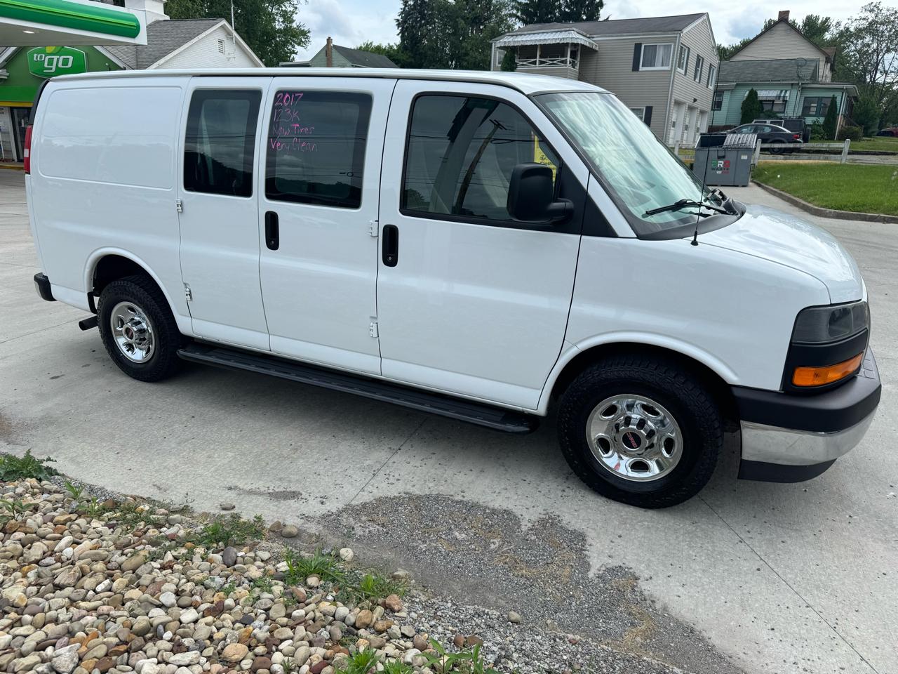 GMC Savana G2500 Cargo 2017