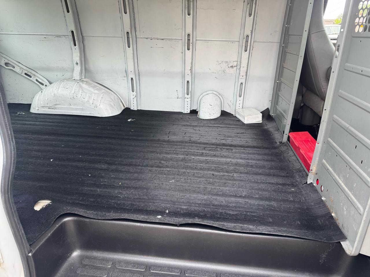 GMC Savana G2500 Cargo 2017