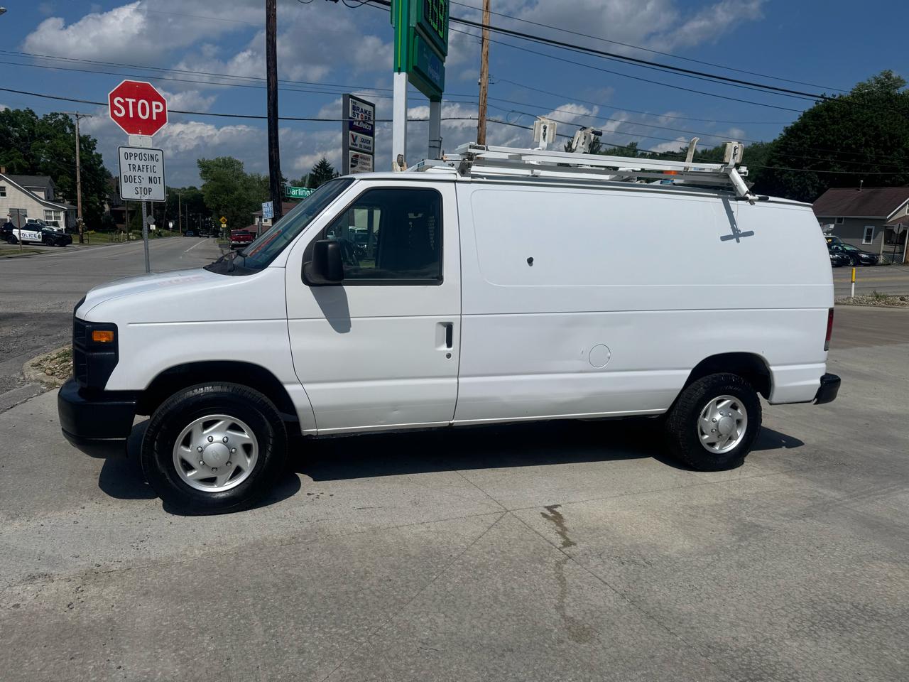 Ford Econoline E-250 2014