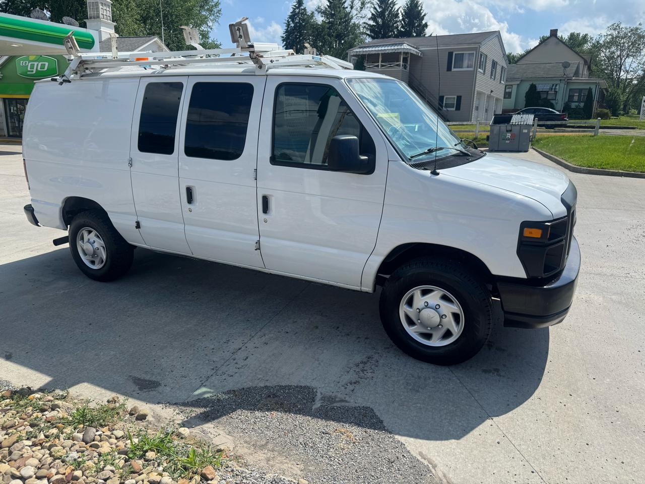 Ford Econoline E-250 2014