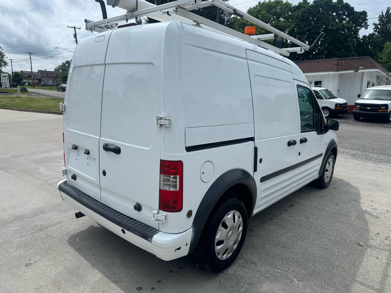 Ford Transit Connect XLT with Rear Door Glass 2010