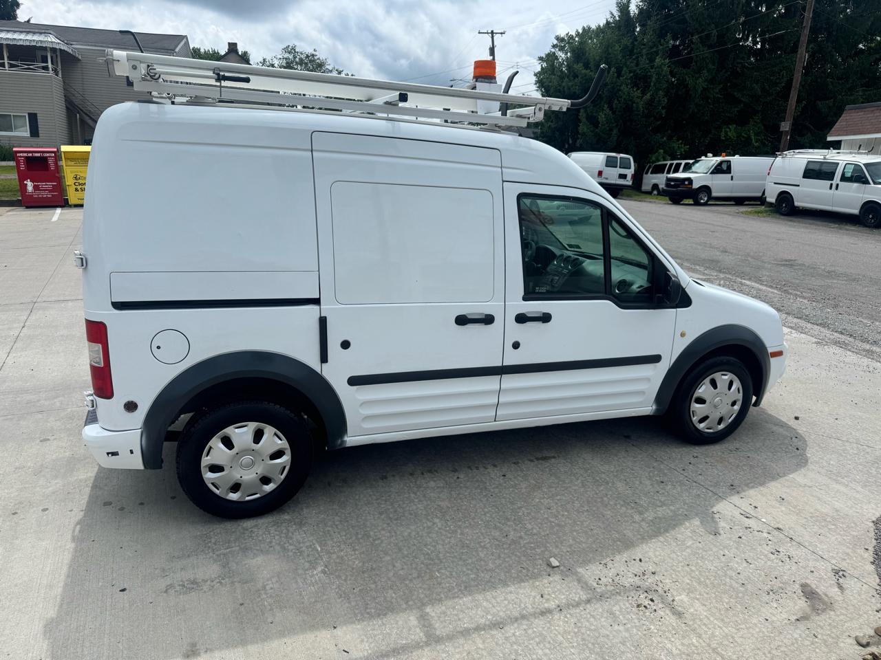 Ford Transit Connect XLT with Rear Door Glass 2010