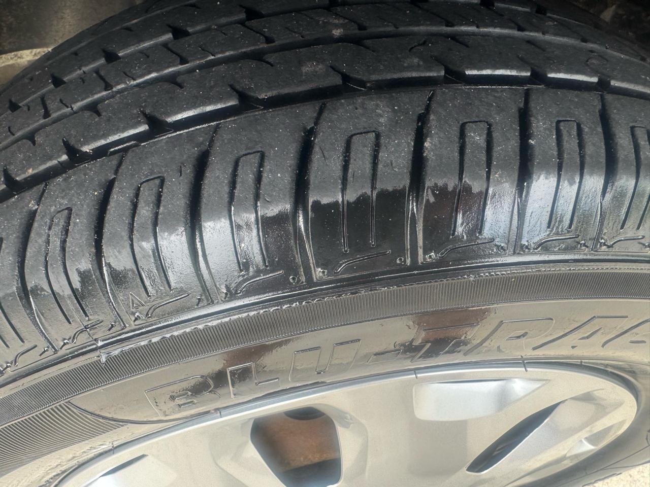 Ford Transit Connect XLT with Rear Door Glass 2010