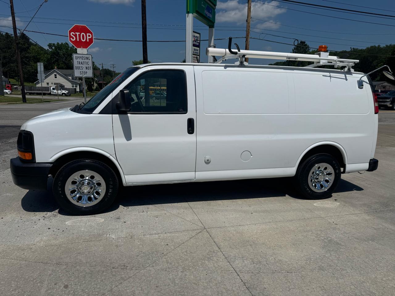 Chevrolet Express 1500 Cargo 2011