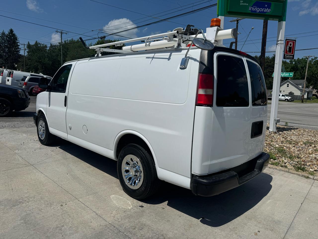 Chevrolet Express 1500 Cargo 2011