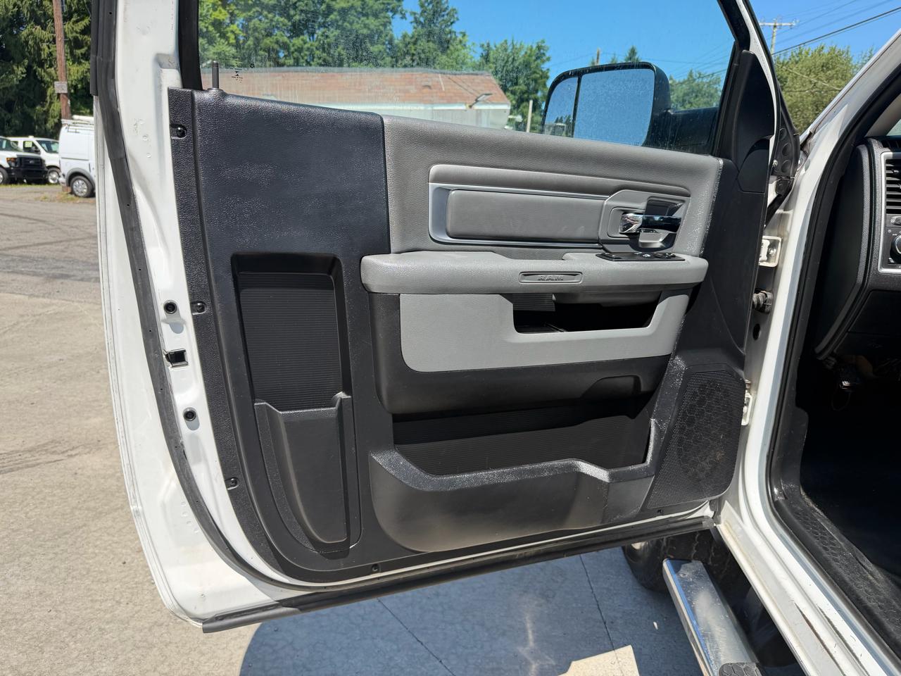 RAM 3500 ST 4WD 2014