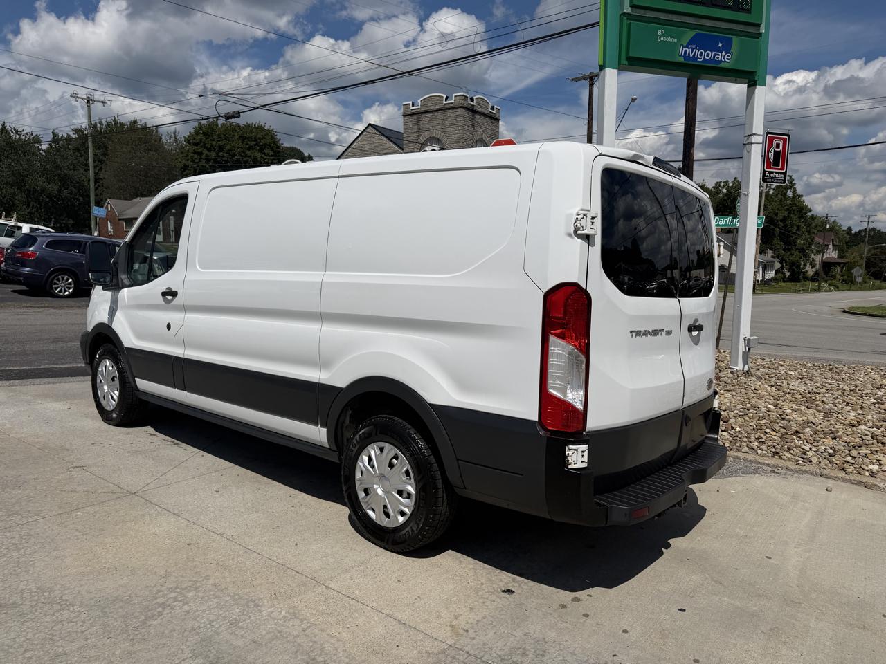Ford Transit 150 Van Low Roof w/Sliding Pass. 130-in. WB 2018