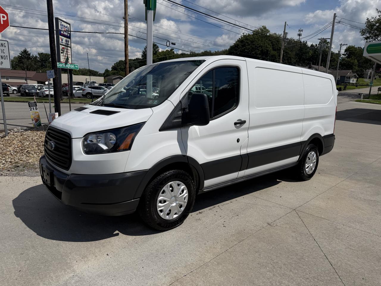 Ford Transit 150 Van Low Roof w/Sliding Pass. 130-in. WB 2018