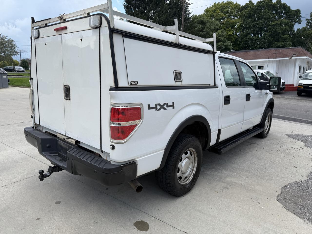 Ford F-150 XL SuperCrew 5.5-ft. Bed 4WD 2014
