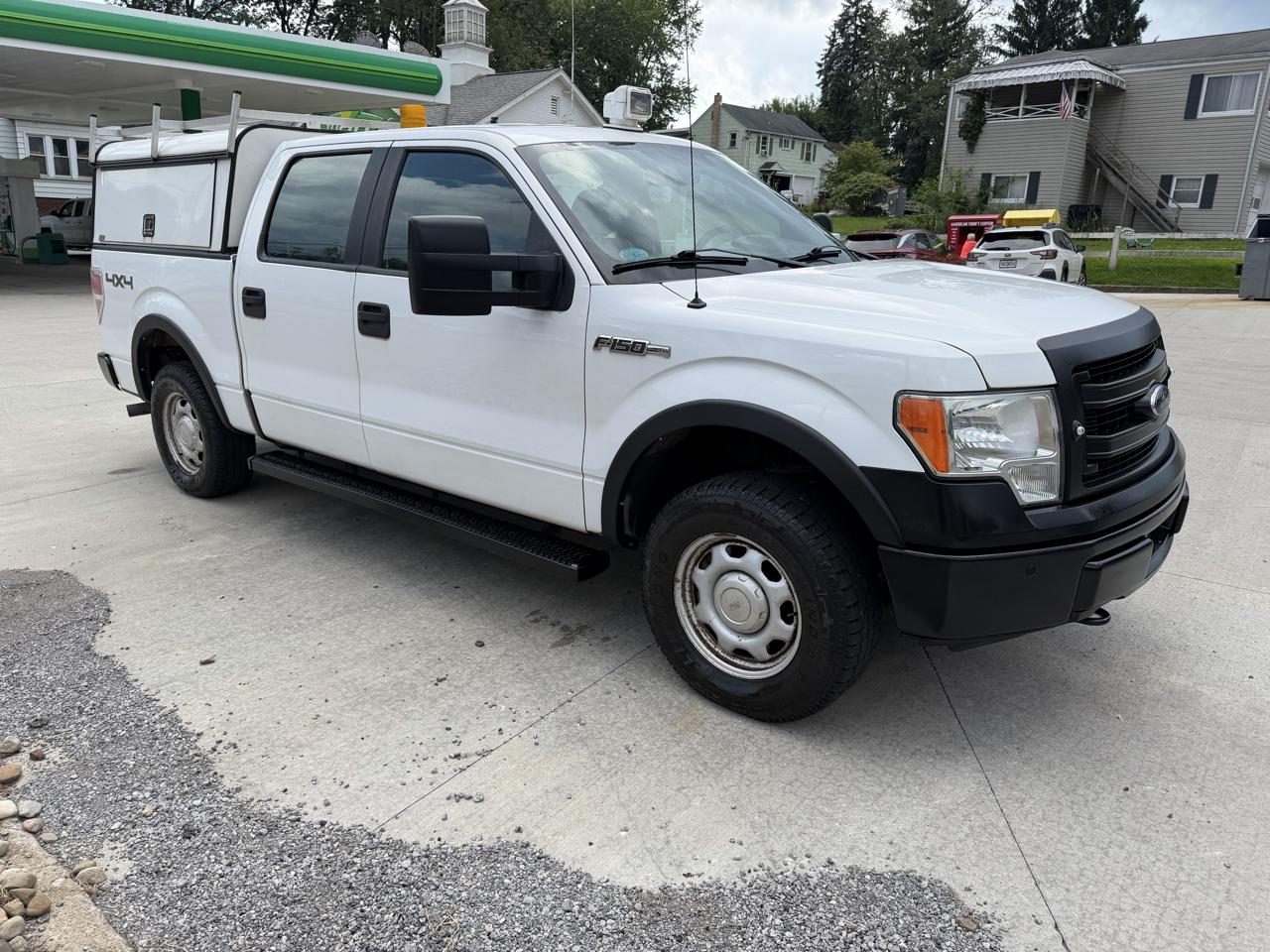 Ford F-150 XL SuperCrew 5.5-ft. Bed 4WD 2014