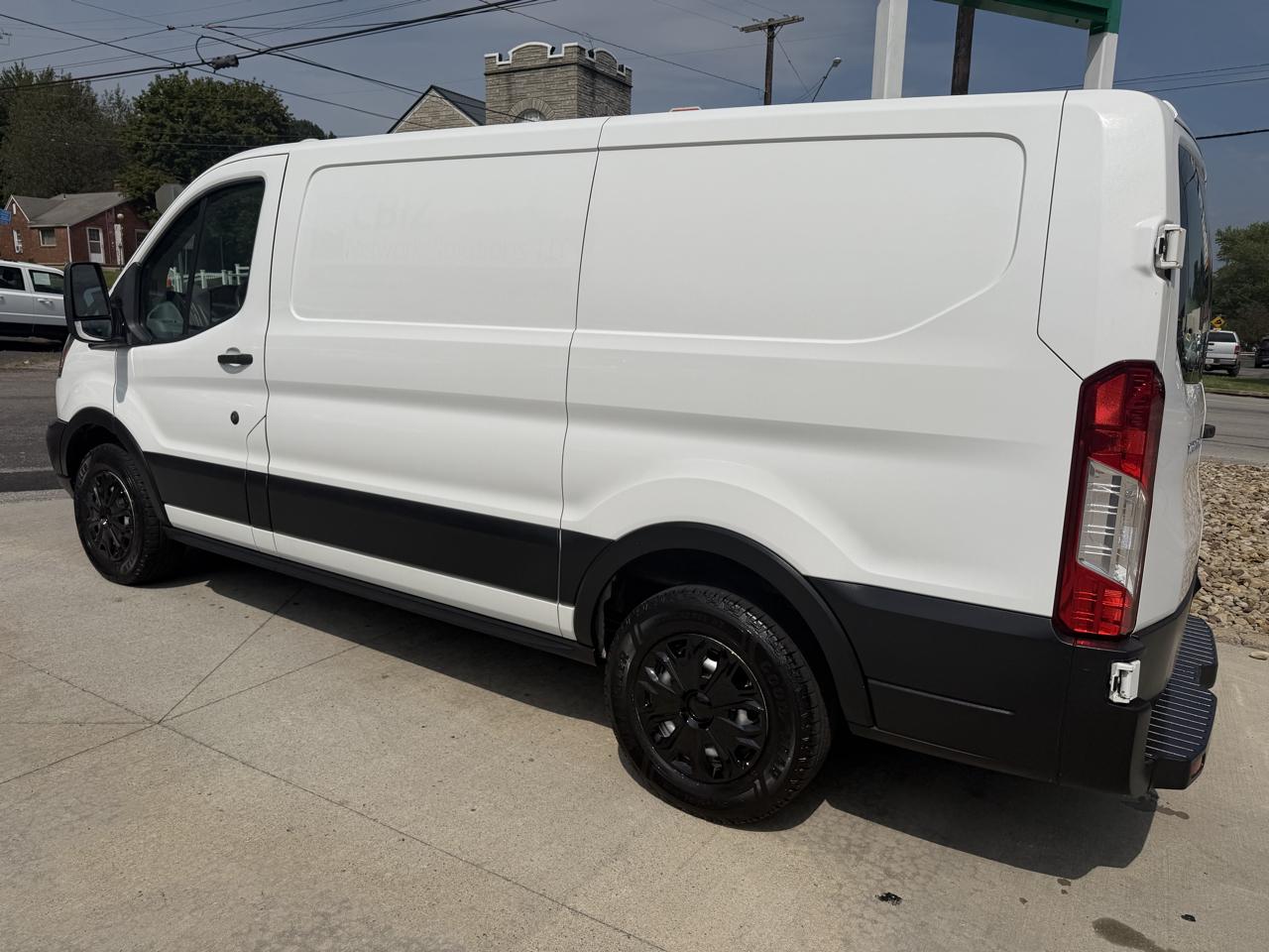 Ford Transit 150 Van Low Roof w/Sliding Pass. 130-in. WB 2019