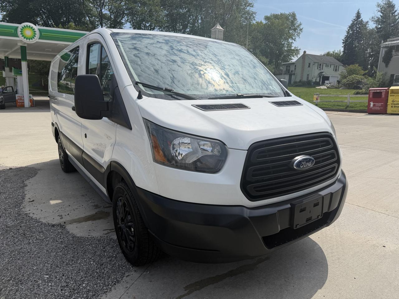 Ford Transit 150 Van Low Roof w/Sliding Pass. 130-in. WB 2019