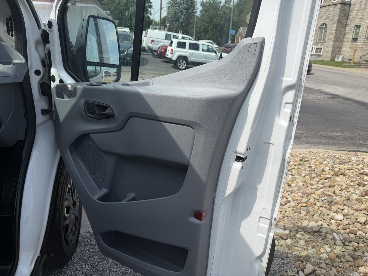 Ford Transit 150 Van Low Roof w/Sliding Pass. 130-in. WB 2019