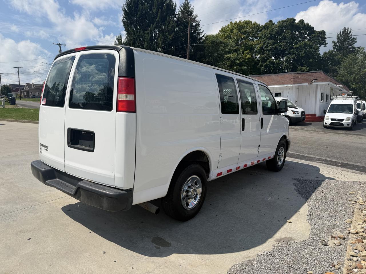 Chevrolet Express 2500 Cargo 2012