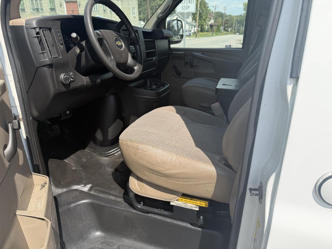 Chevrolet Express 2500 Cargo 2012