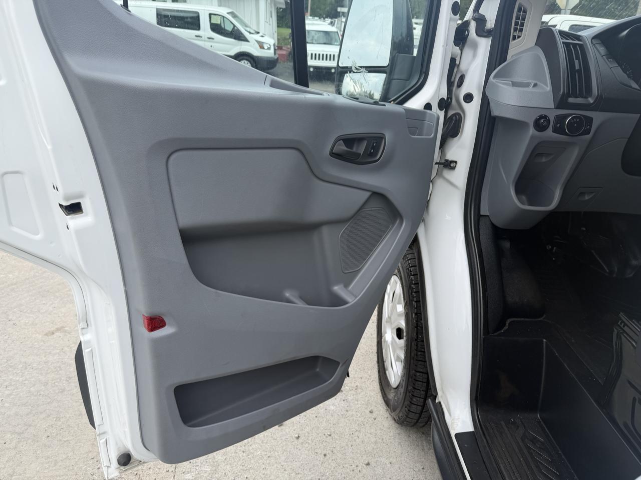 Ford Transit 250  2016