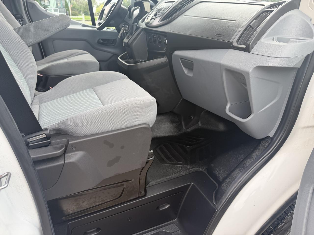 Ford Transit 250  2016