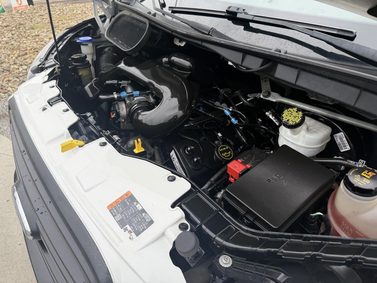 Ford Transit 250 Van Med. Roof w/Sliding Pass. 148-in. WB 2019