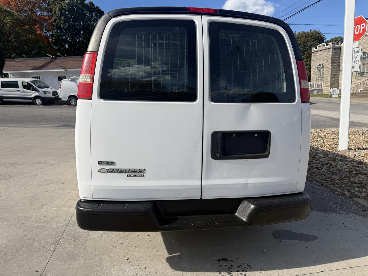 Chevrolet Express 2500 Cargo 2011